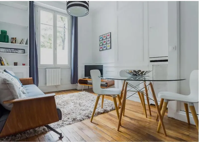 3 Pieces Arc De Triomphe Rdc Apartment